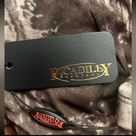 NWT Beautifully Flowing Brown Printed Skirt Longer in the Back!! - Picture 7 of 13